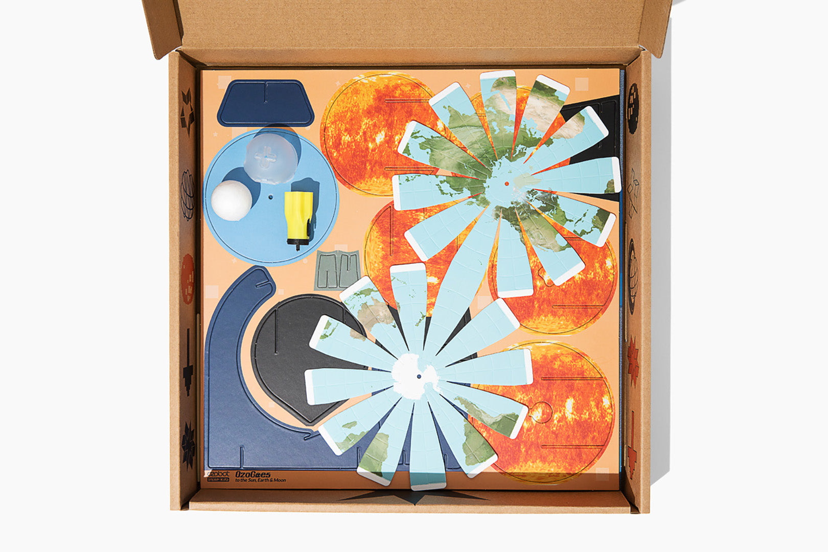 OzoGoes to the Sun, Earth & Moon (8 pack)